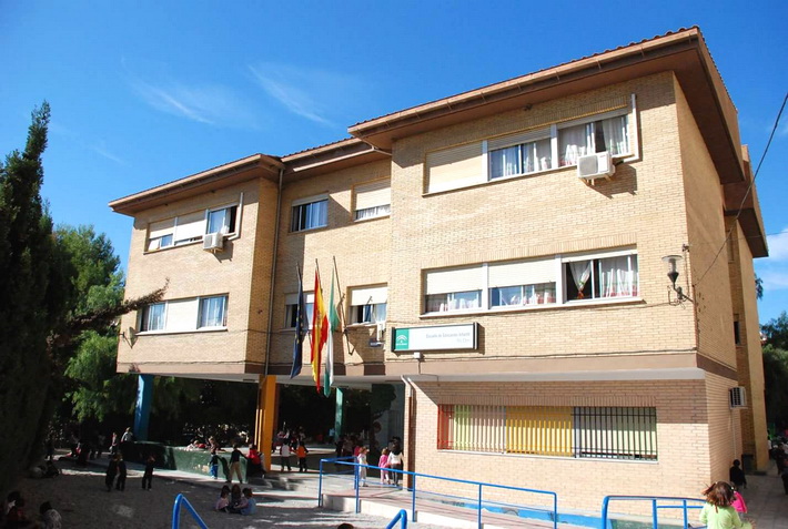 UGT pide mejoras en la enseanza pblica ante el inicio del curso escolar 24/25 en Granada
